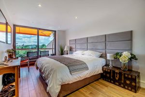 Photo 9- click for photo gallery